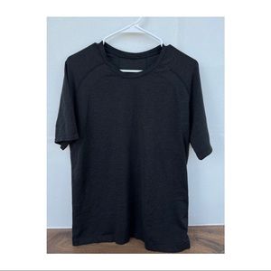 Lululemon Men’s T-Shirt. Color: Black. Size: XL.